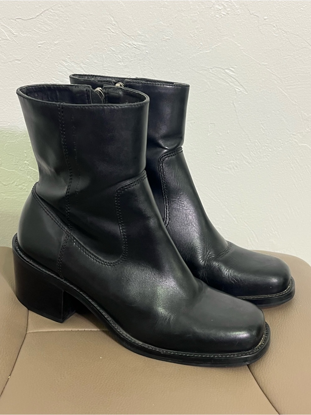 Vintage Harley Davidson Black Leather Square Toe Biker Ankle Boots Block Heel 7